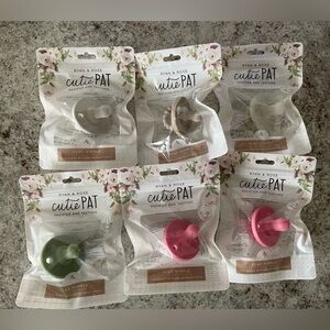 Ryan & Rose 6 Flat Pacifiers